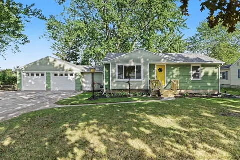 838 S Powell Road, Essexville MI 48732 home for sale