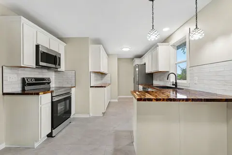 838 S Powell Road, Essexville MI 48732 photo 5