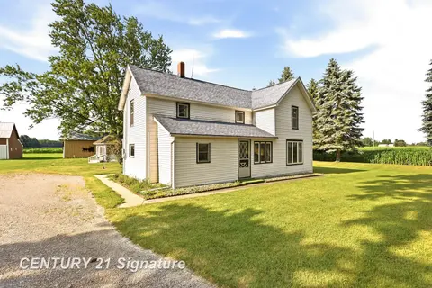 22335 Ederer Road, Merrill MI 48637 photo 2