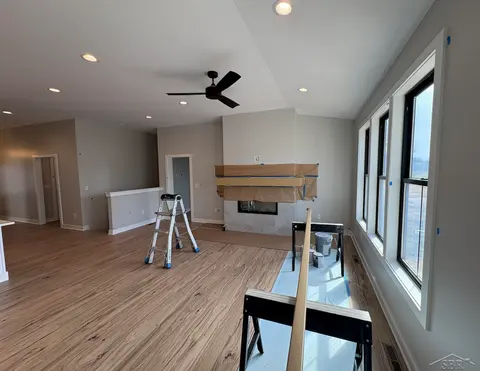 4772 Signature Drive, Bay City MI 48706 photo 3