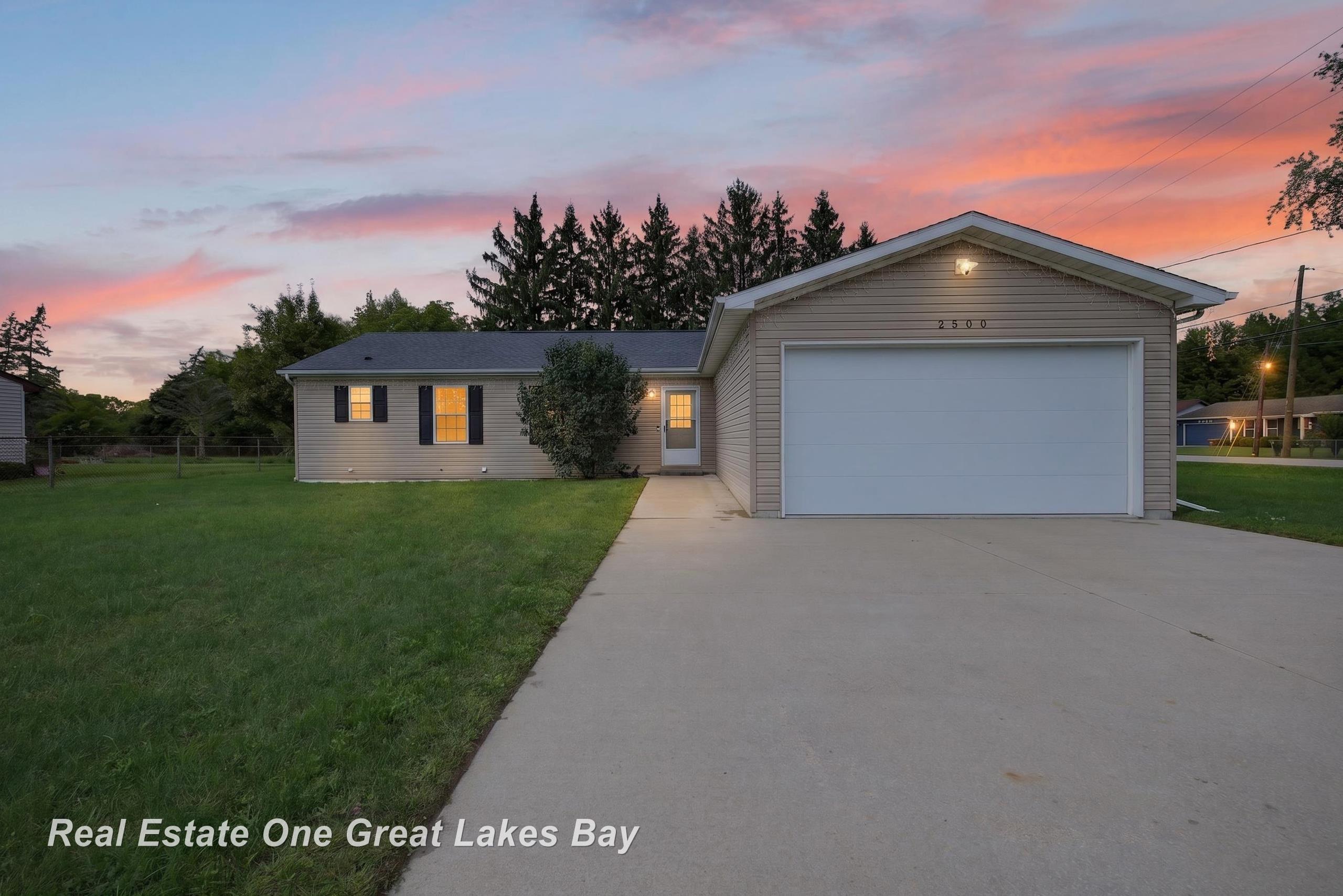 2500 Starlite Drive, Saginaw MI 48603 photo 1