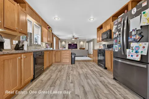 2500 Starlite Drive, Saginaw MI 48603 photo 4
