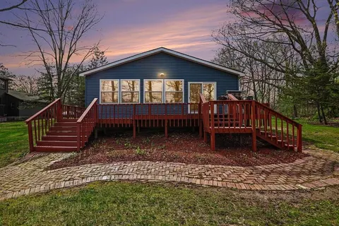 5494 N Lake Sanford Road, Sanford MI 48657 photo 4