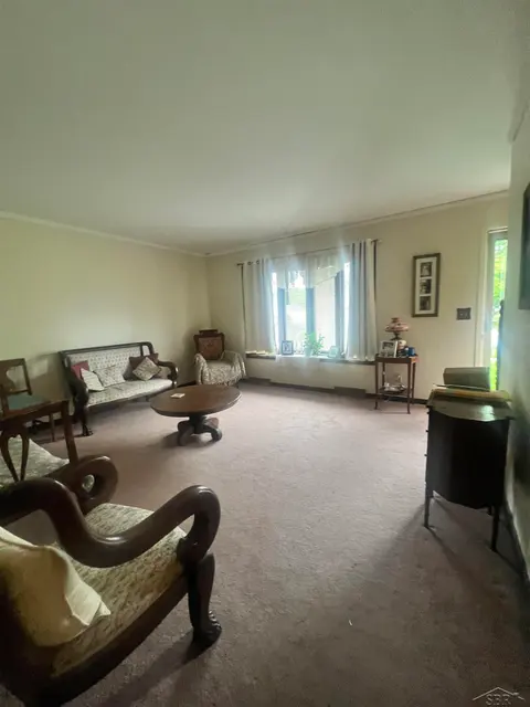 817 Piper Drive, Saginaw MI 48604 photo 2