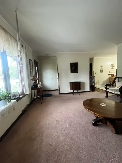 817 Piper Drive, Saginaw MI 48604 photo 3