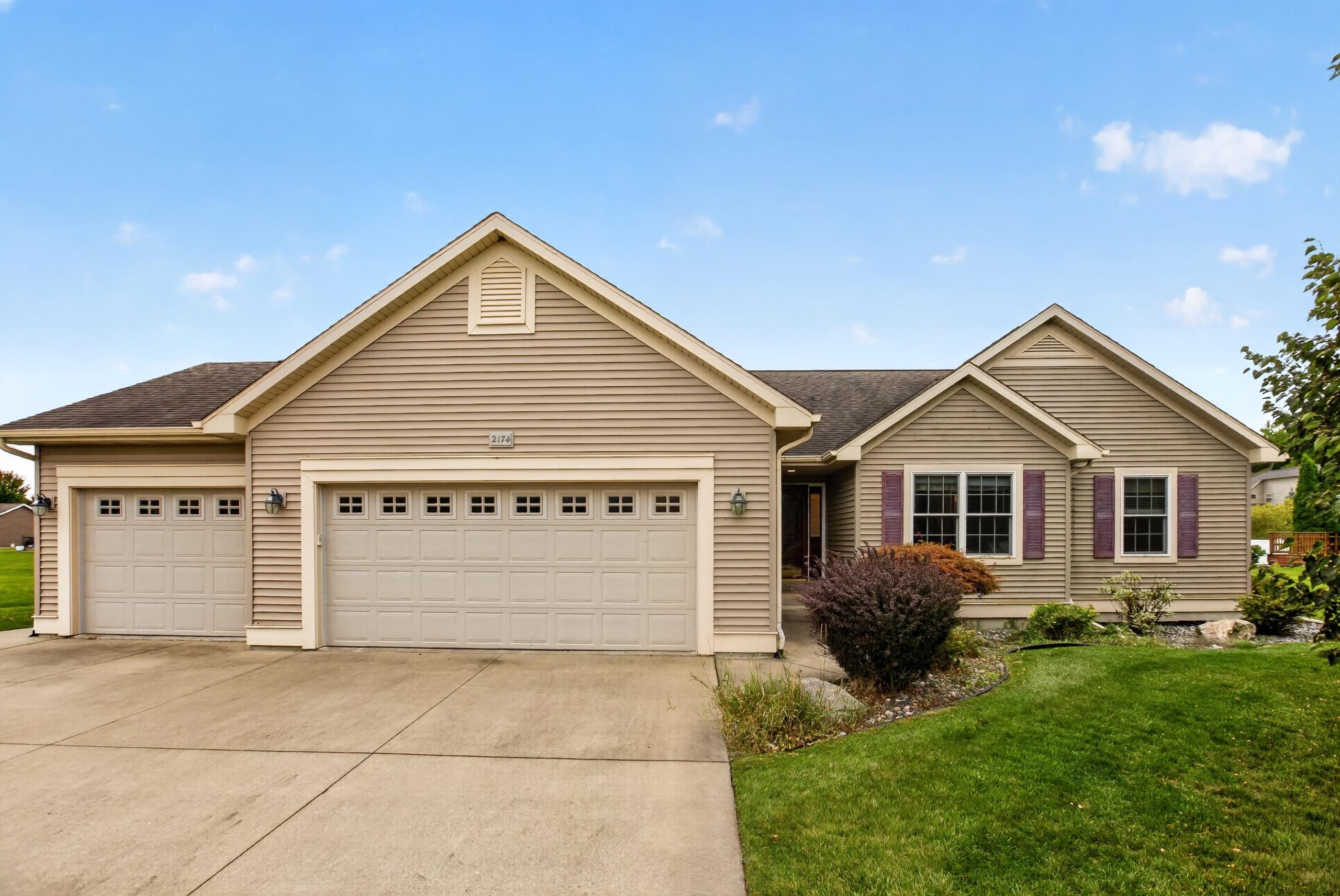 2174 Jaime Drive, Bay City MI 48706 photo 1