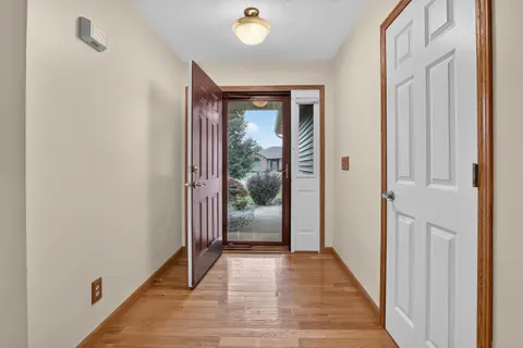 2174 Jaime Drive, Bay City MI 48706 photo 3