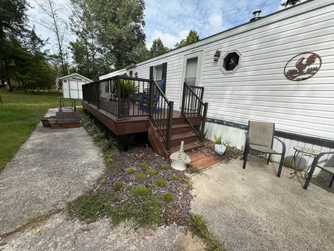 1859 Pratt Lake Road, Gladwin MI 48624 photo 5