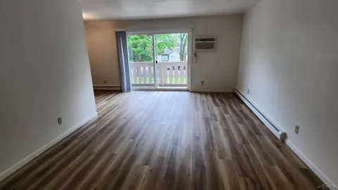 240 W Tuscola Unit 11 Street # 11, Frankenmuth MI 48734 photo 2