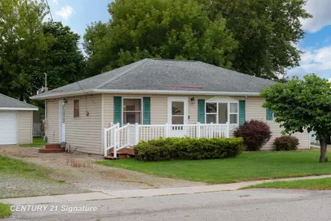 418 S Jennings Street, Pinconning MI 48650 photo 2