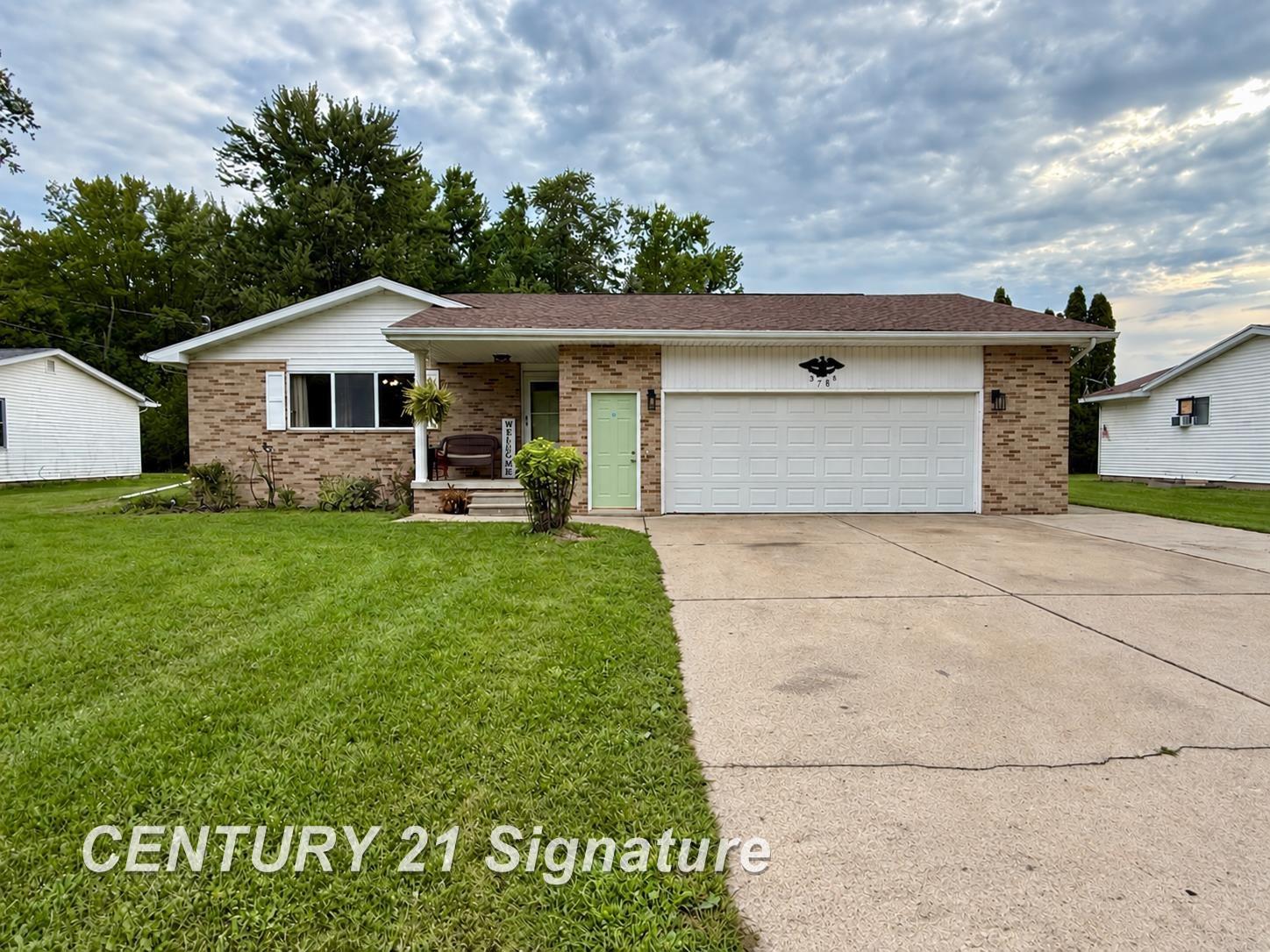 3788 King Road, Saginaw MI 48601 photo 1