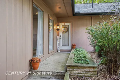 547 W Peterson Drive, Sanford MI 48657 photo 4