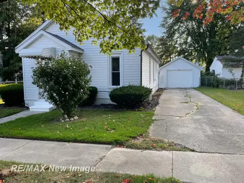 131 S Melze Street, Merrill MI 48637 photo 4