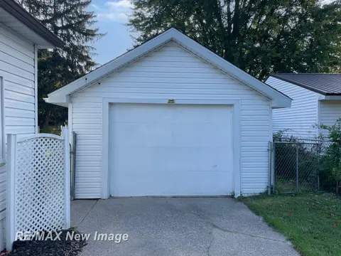 131 S Melze Street, Merrill MI 48637 photo 5