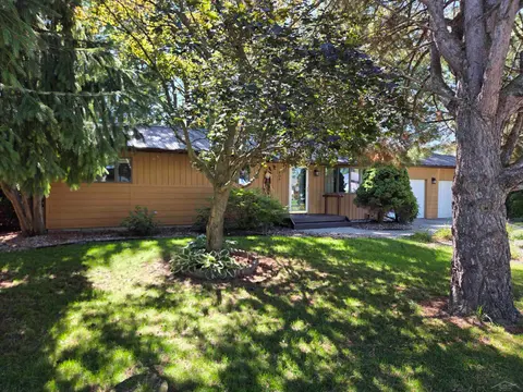 409 W Edwin Street, Linwood MI 48634 photo 2