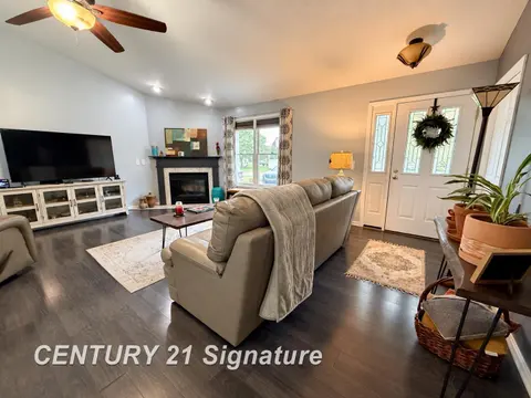 4105 W Island Drive, Saginaw MI 48603 photo 3
