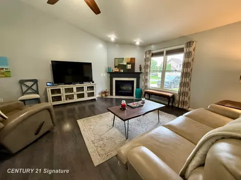 4105 W Island Drive, Saginaw MI 48603 photo 4