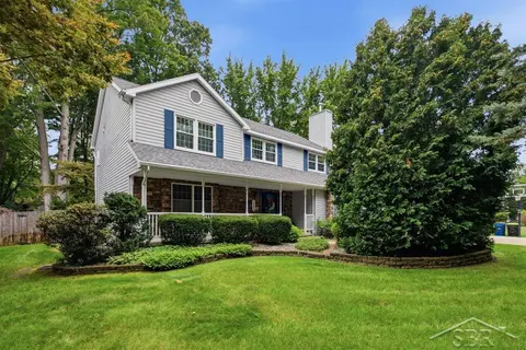 5905 Schade Drive, Midland MI 48640 photo 2