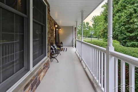 5905 Schade Drive, Midland MI 48640 photo 4