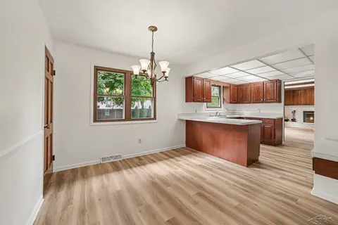 5311 Heritage Drive, Saginaw MI 48603 photo 5
