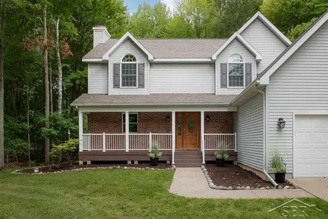 3887 E Tupelo Drive, Midland MI 48642 photo 3