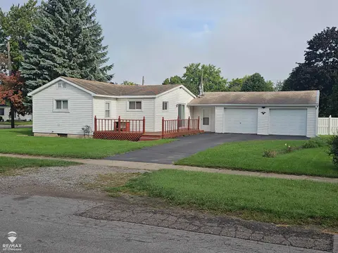 1011 Walnut Street, Owosso MI 48867 home for sale