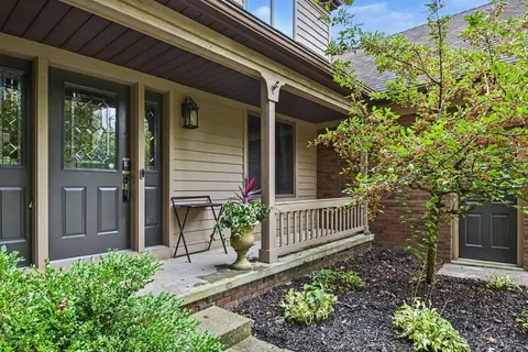 6102 Oak Meadows Court, Midland MI 48640 photo 4