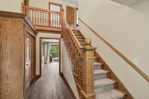 6102 Oak Meadows Court, Midland MI 48640 photo 5