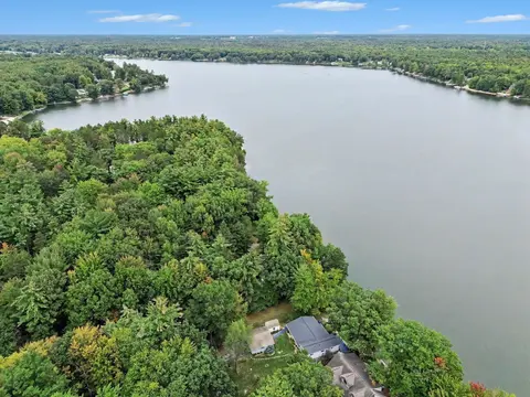 3366 N Lakeside Drive, Sanford MI 48657-9473 photo 4