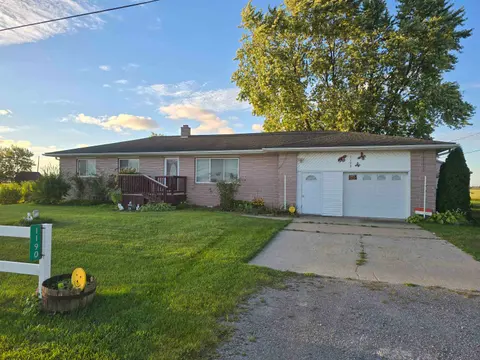 1190 E Prevo Road, Linwood MI 48634-0572 photo 2