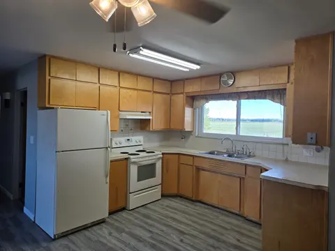 1190 E Prevo Road, Linwood MI 48634-0572 photo 3