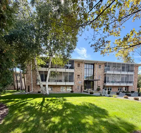 5975 W Michigan Avenue # A4, Saginaw MI 48638 condo for sale