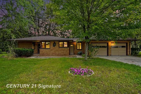 2520 Hemmeter Road, Saginaw MI 48603 home for sale