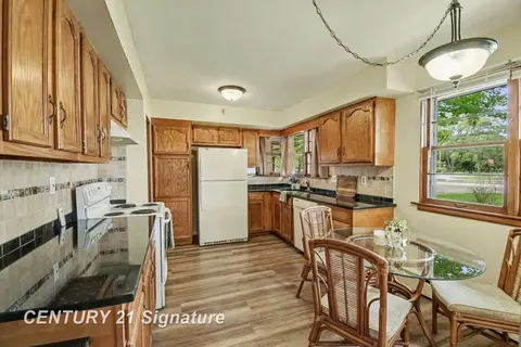2520 Hemmeter Road, Saginaw MI 48603 photo 4