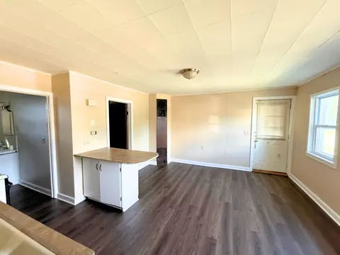 401 S Vanburen B Street # B, Bay City MI 48708 photo 3