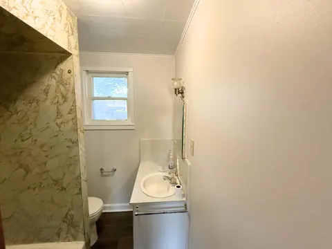 401 S Vanburen B Street # B, Bay City MI 48708 photo 5