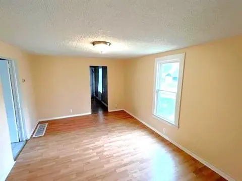 602 Fitzhugh Street, Bay City MI 48708 photo 2
