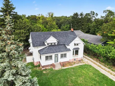 49 Salzburg Road, Bay City MI 48706 photo 3