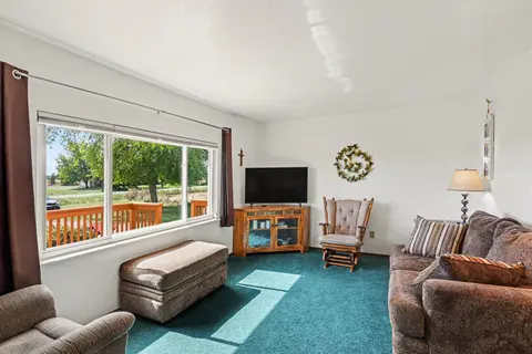 270 W Cottage Grove Road, Linwood MI 48634 photo 5