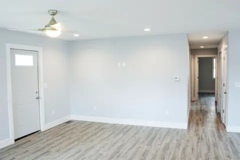 220 S Sherman Street, Bay City MI 48708 photo 3