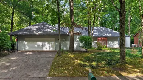4410 Partridge Lane, Midland MI 48640 photo 2