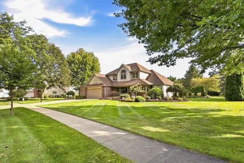 699 Meadow Lane, Frankenmuth MI 48734 photo 2