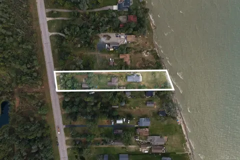 3770 N Lakeshore Road, Deckerville MI 48427 photo 3