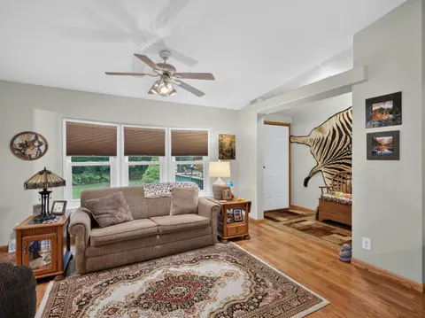 3960 Lakeshore Drive, Gladwin MI 48624-7805 photo 4