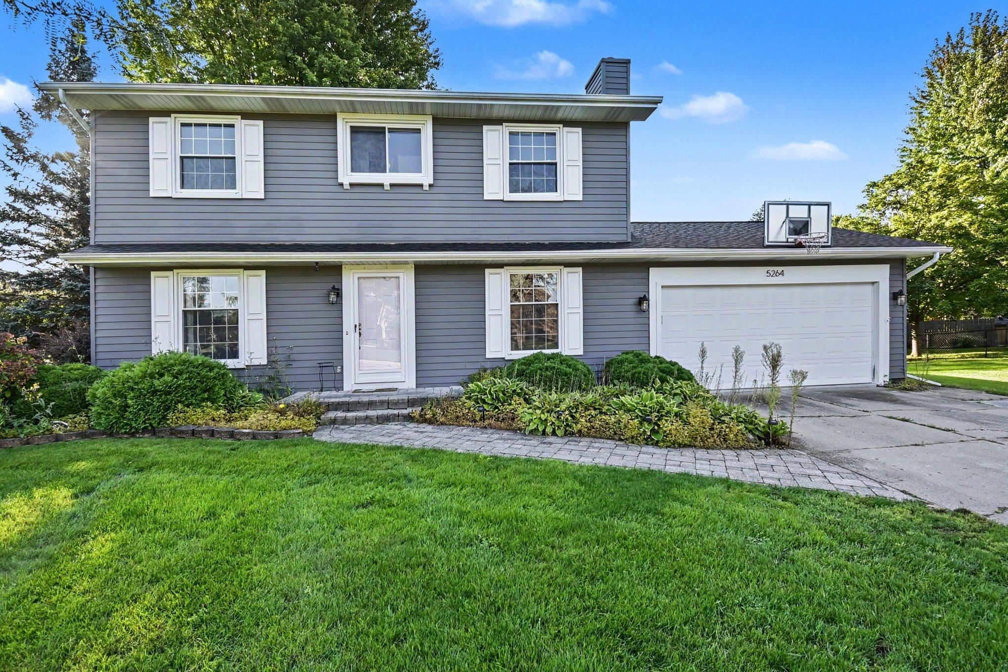 5264 S Glen Oak Drive, Saginaw MI 48603 photo 1