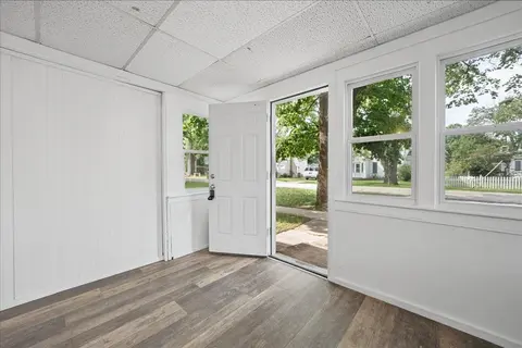 105 S Shiawassee Street, Bancroft MI 48814 photo 2