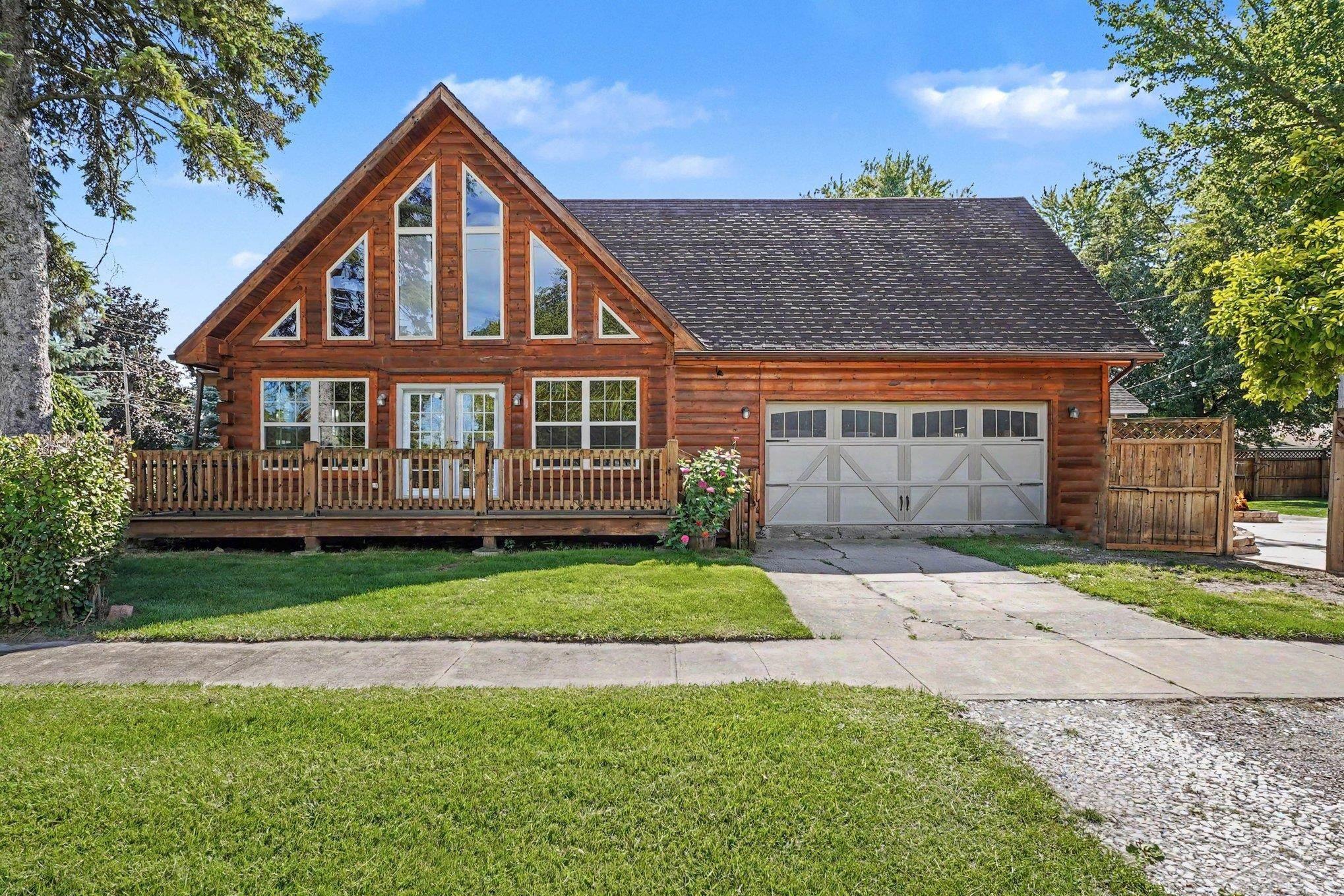 4575 Cadillac Place, Saginaw MI 48604 photo 1