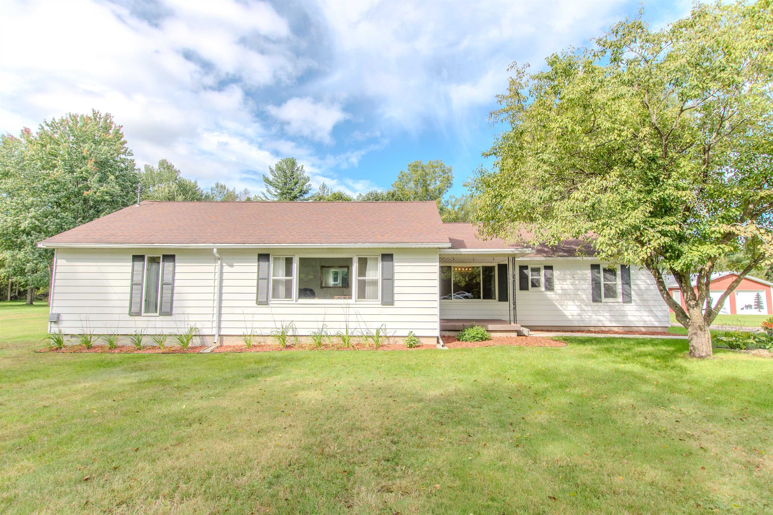 2919 N Castor Road, Coleman MI 48618 photo 1