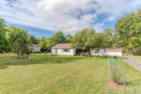 2919 N Castor Road, Coleman MI 48618 photo 5