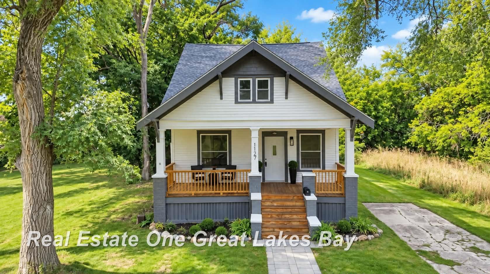 1127 Owen Street, Saginaw MI 48601 photo 1